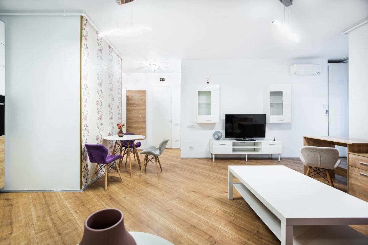 Luxury Pipera Apartment