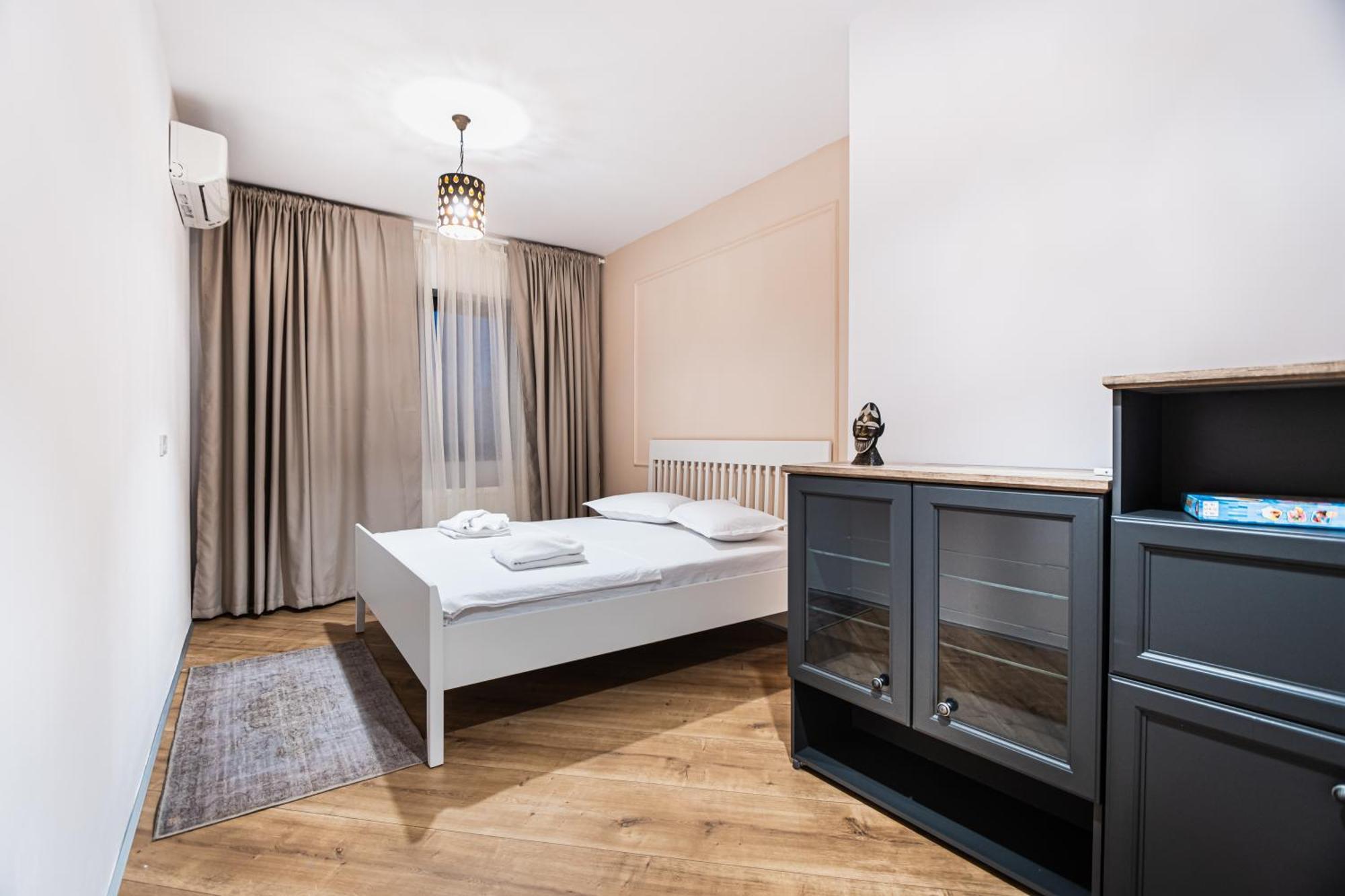 Luxury Pipera