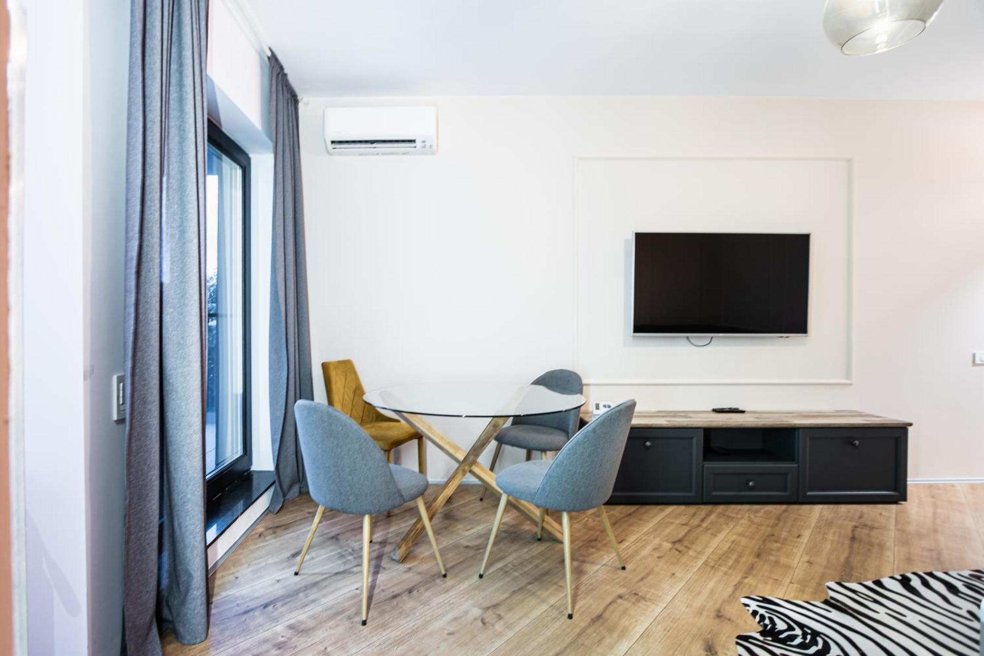 Luxury Pipera * Voluntari